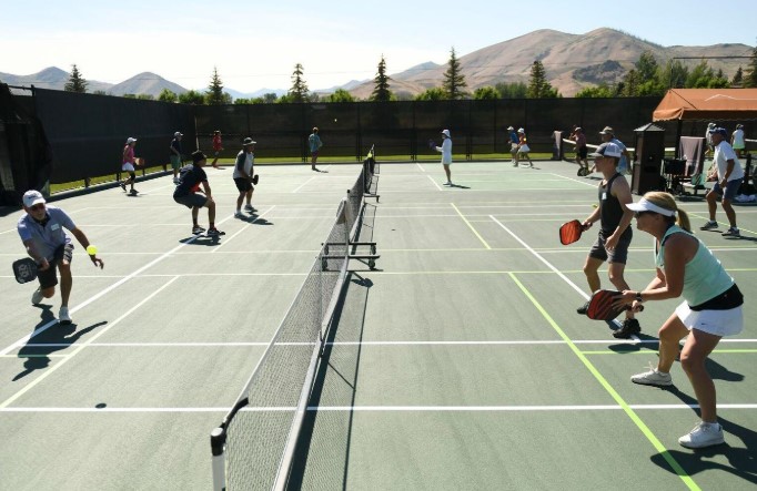 Pickleball Court in River Valley