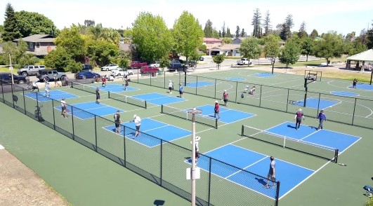 Pickleball Court in Shishi